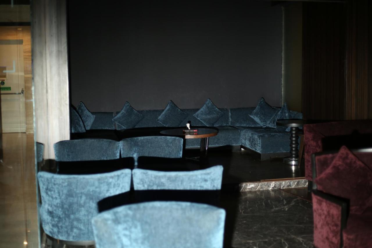 V 7 Hotel Chennai Eksteriør billede