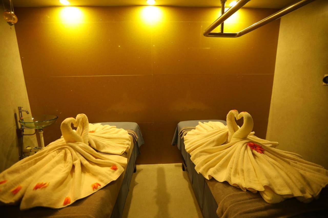 V 7 Hotel Chennai Eksteriør billede