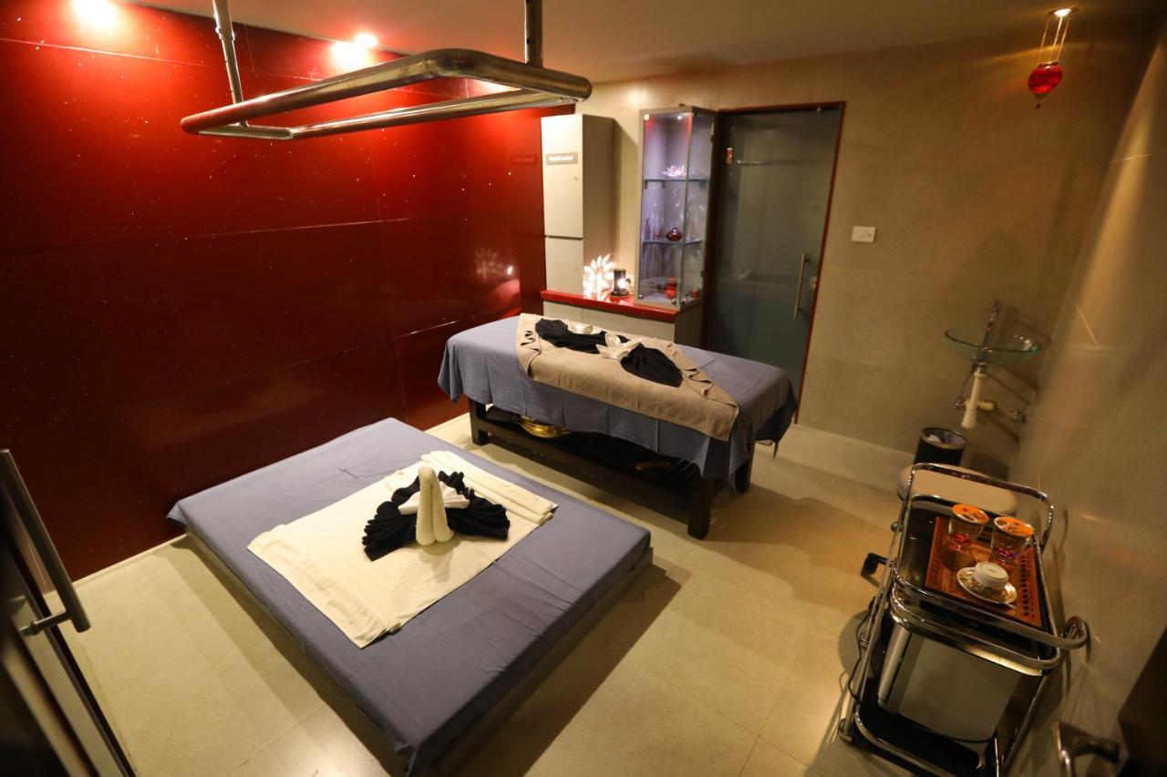 V 7 Hotel Chennai Eksteriør billede